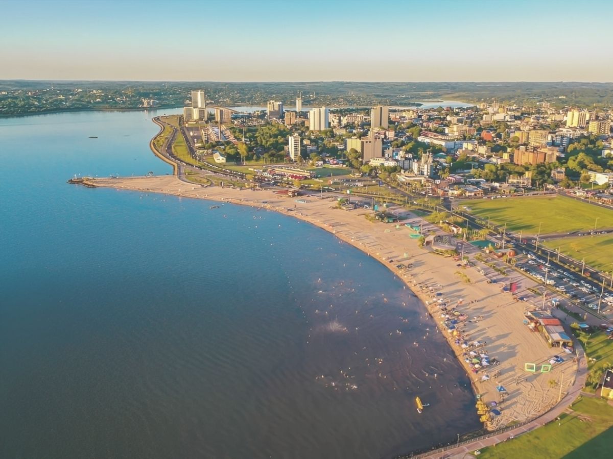 Costanera in Encarnación, Paraguay